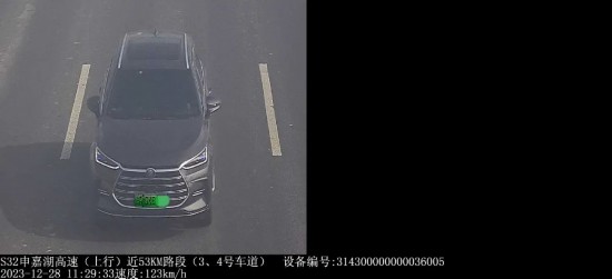 凯发体育网上注册高速公道超速上海这9起交通違法案例被曝光